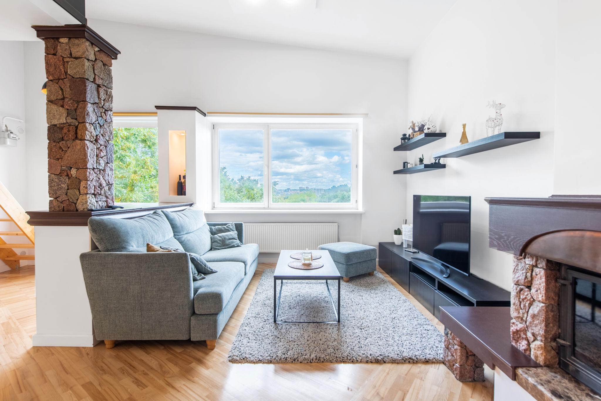 Clean great room